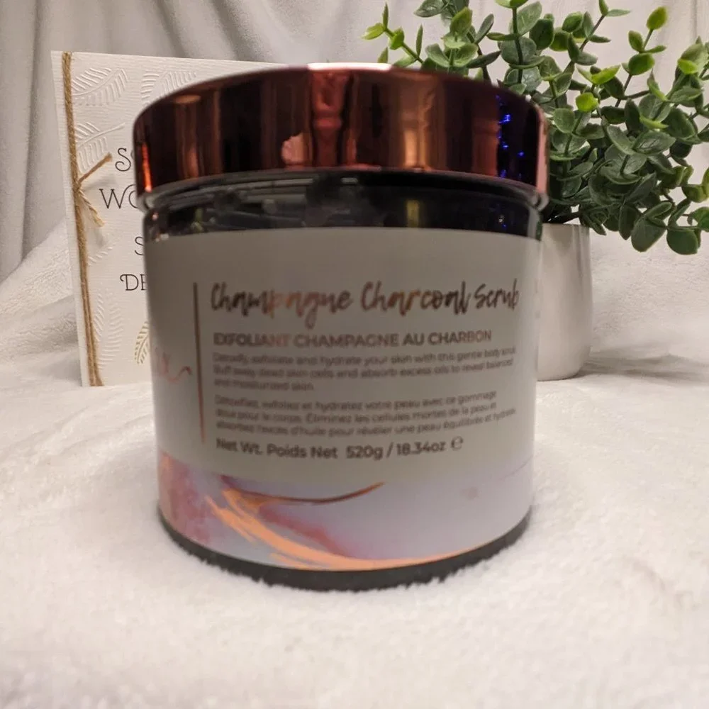 🌸 NEW Manna Kadar Champagne Charcoal Scrub 🌸